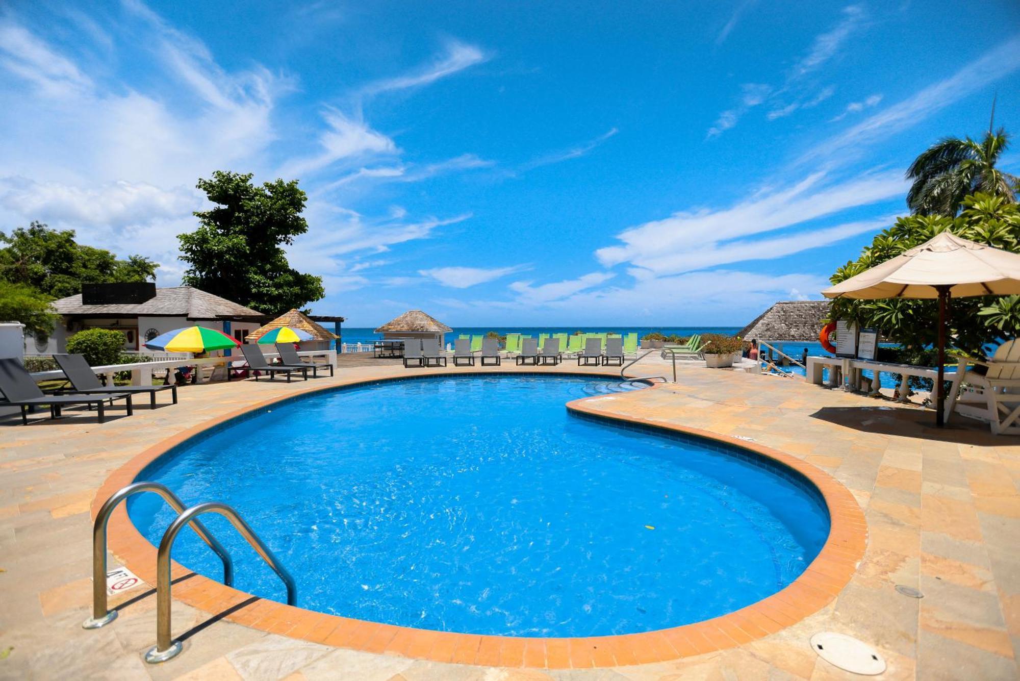 Grand Decameron Montego Beach, A Trademark All-Inclusive Resort Montego Bay Exterior foto