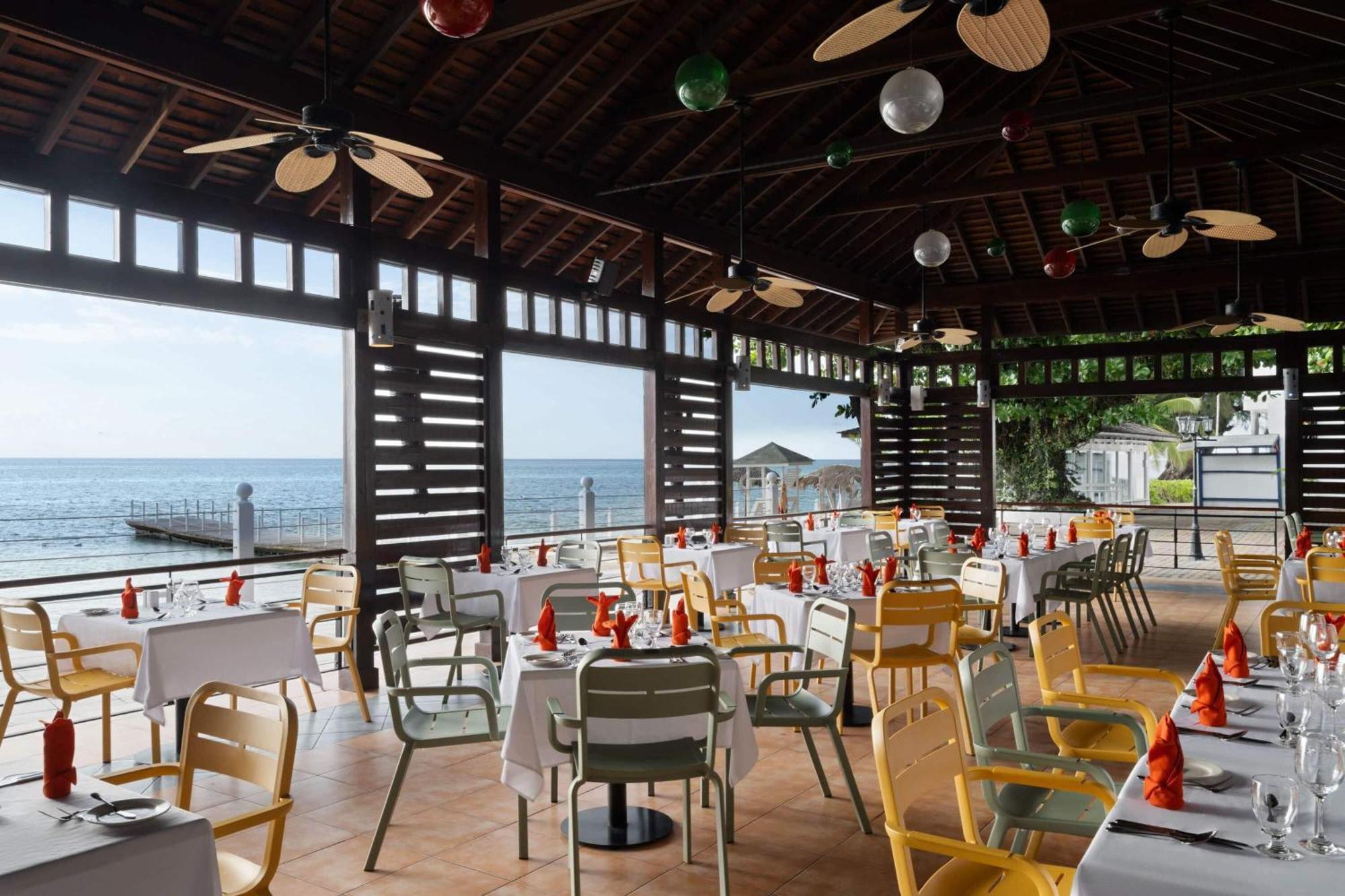 Grand Decameron Montego Beach, A Trademark All-Inclusive Resort Montego Bay Exterior foto