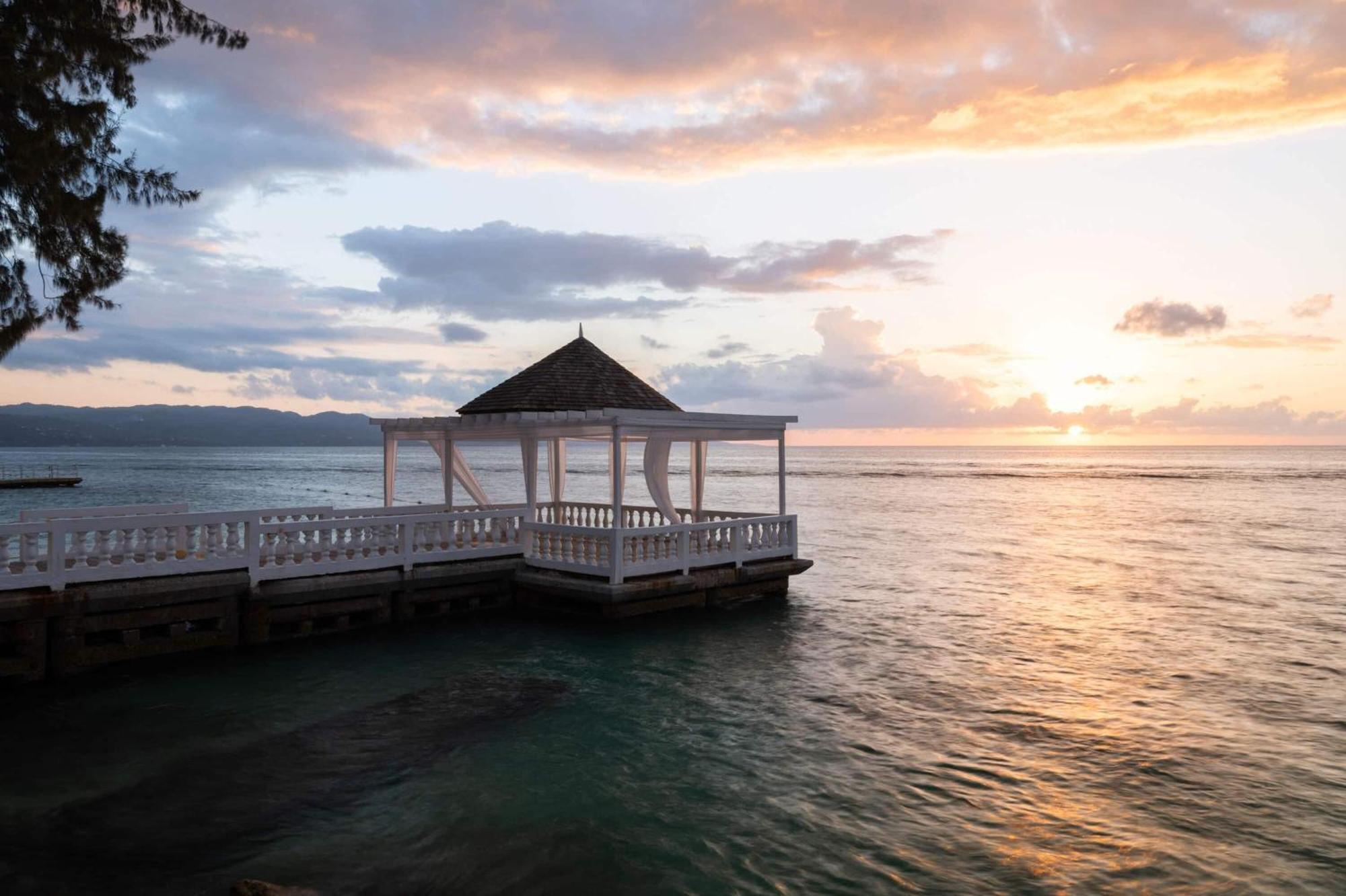 Grand Decameron Montego Beach, A Trademark All-Inclusive Resort Montego Bay Exterior foto