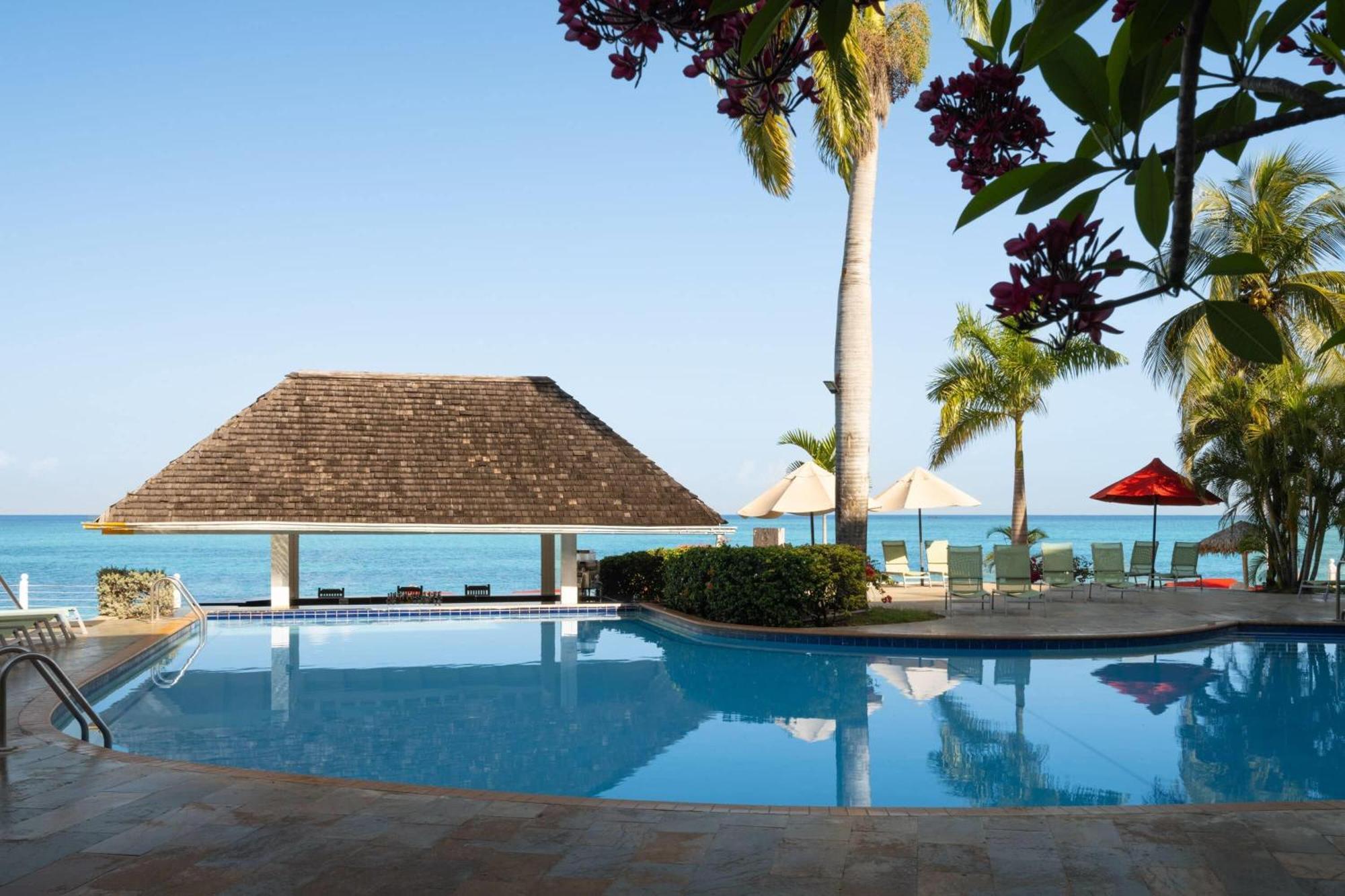 Grand Decameron Montego Beach, A Trademark All-Inclusive Resort Montego Bay Exterior foto