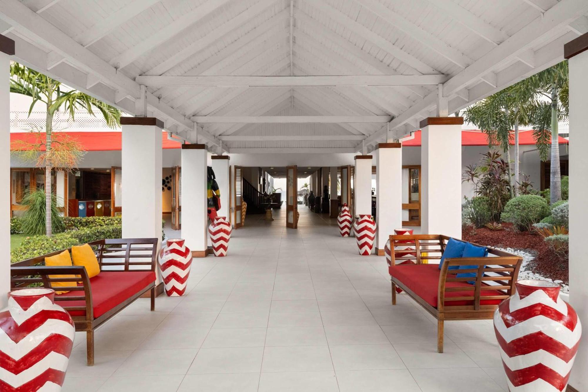 Grand Decameron Montego Beach, A Trademark All-Inclusive Resort Montego Bay Exterior foto